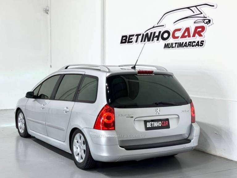 PEUGEOT - 307 - 2008/2008 - Prata - R$ 32.900,00