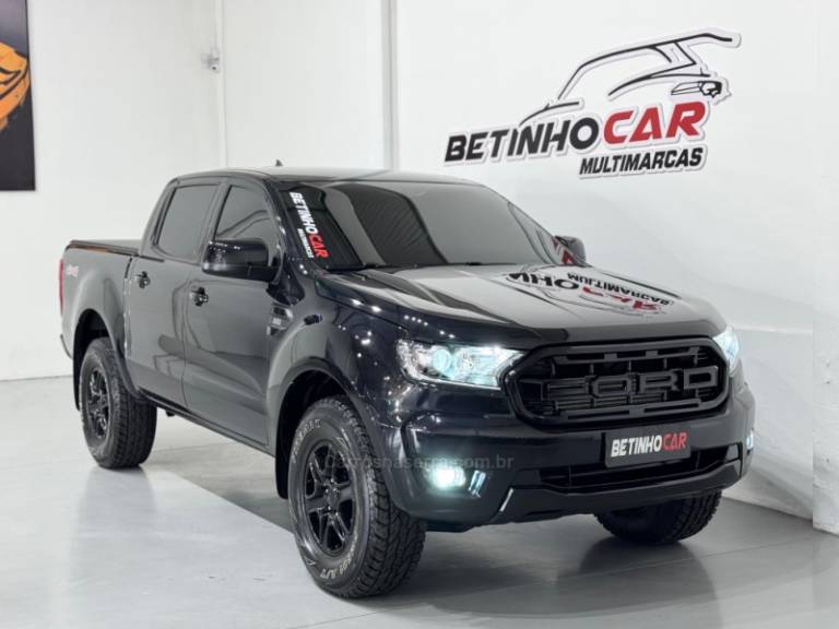 FORD - RANGER - 2021/2022 - Preta - R$ 179.900,00