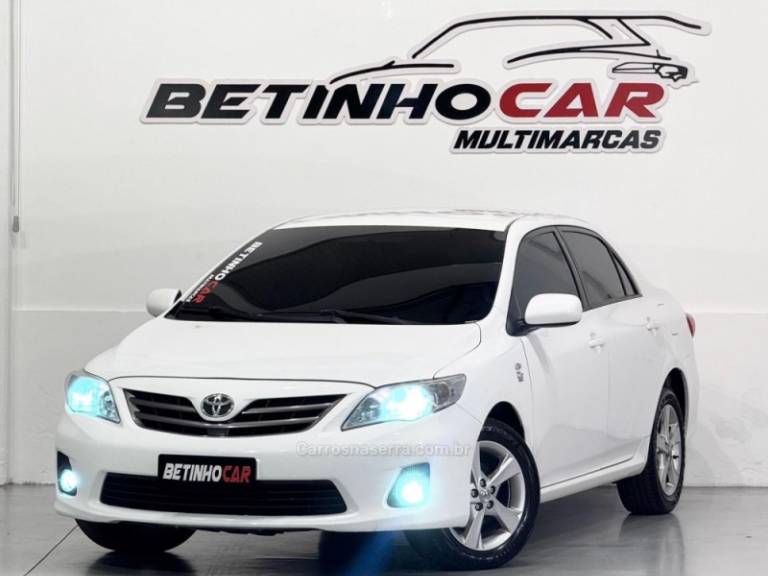 TOYOTA - COROLLA - 2012/2013 - Branca - R$ 67.900,00