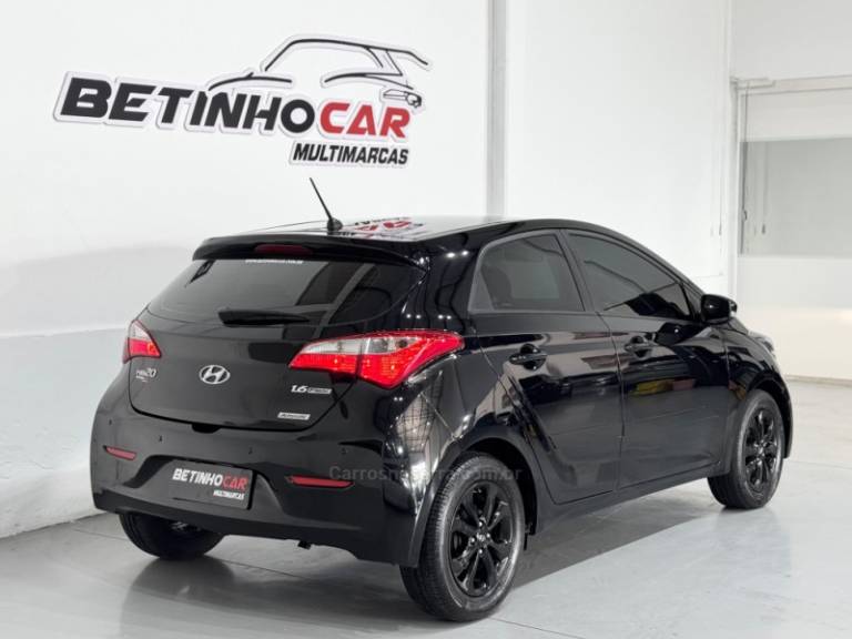 HYUNDAI - HB20 - 2013/2014 - Preta - R$ 57.900,00