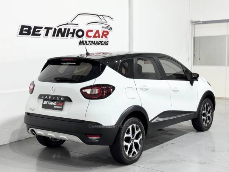 RENAULT - CAPTUR - 2018/2019 - Branca - R$ 76.900,00