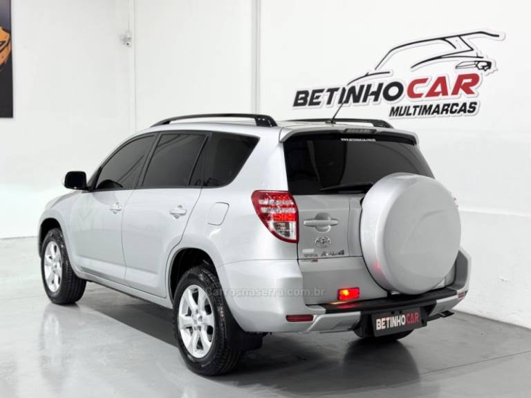 TOYOTA - RAV4 - 2010/2010 - Prata - R$ 66.900,00