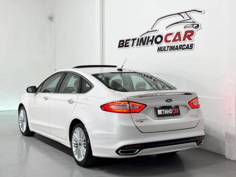 FORD - FUSION - 2012/2013 - Branca - R$ 84.900,00