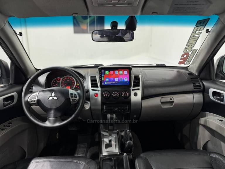 MITSUBISHI - PAJERO DAKAR - 2013/2013 - Preta - R$ 115.900,00