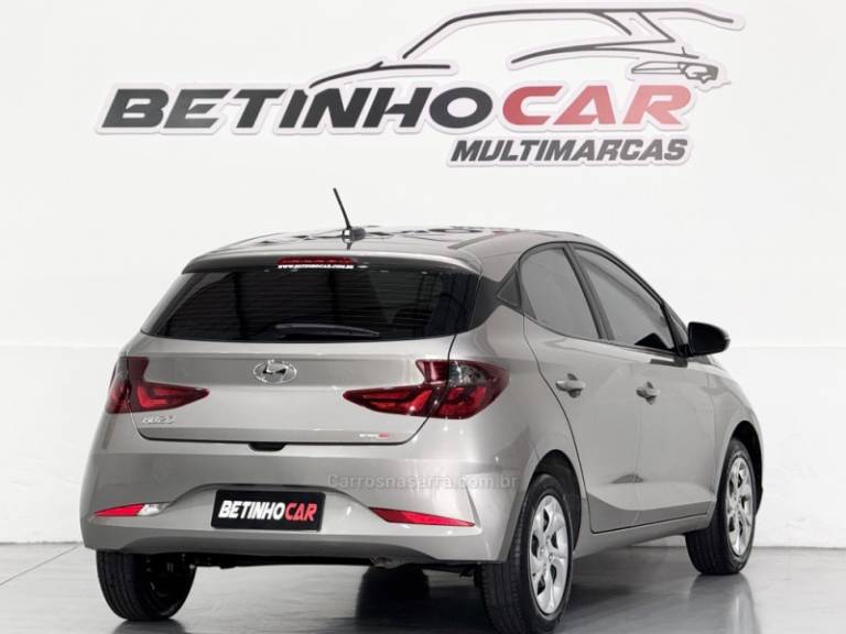 HYUNDAI - HB20 - 2022/2022 - Cinza - R$ 69.900,00