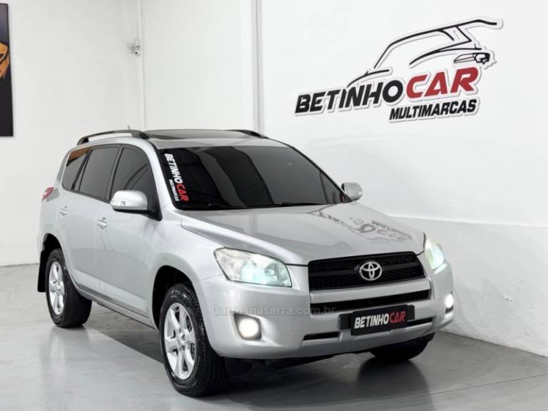 TOYOTA - RAV4 - 2010/2010 - Prata - R$ 66.900,00