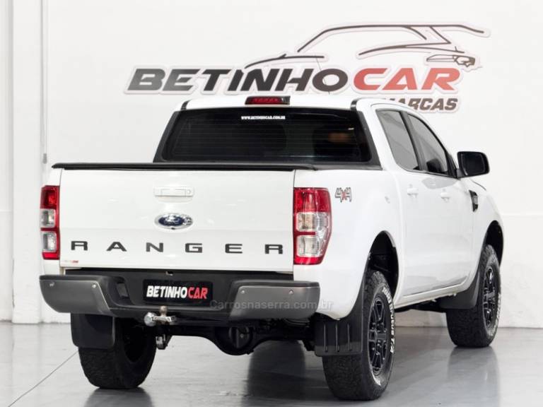 FORD - RANGER - 2019/2019 - Branca - R$ 156.900,00