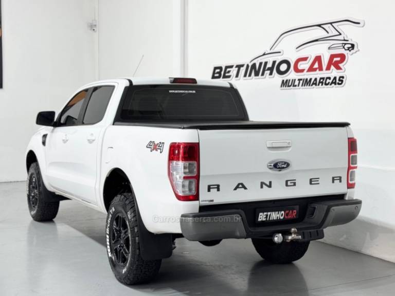 FORD - RANGER - 2019/2019 - Branca - R$ 156.900,00