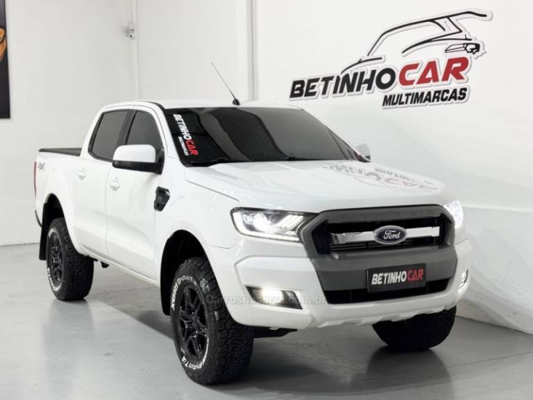 FORD - RANGER - 2019/2019 - Branca - R$ 156.900,00