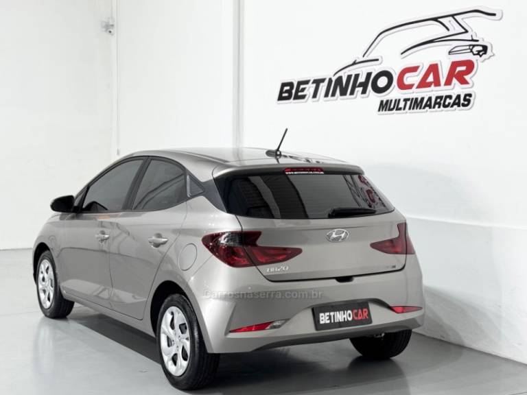 HYUNDAI - HB20 - 2022/2022 - Cinza - R$ 69.900,00