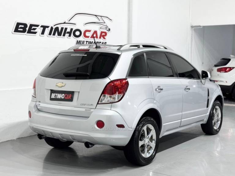 CHEVROLET - CAPTIVA - 2011/2012 - Prata - R$ 53.900,00