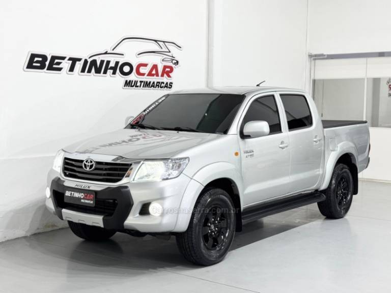 TOYOTA - HILUX - 2012/2013 - Prata - R$ 112.900,00