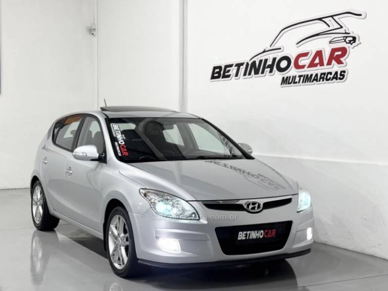 HYUNDAI - I30 - 2010/2011 - Prata - R$ 51.900,00