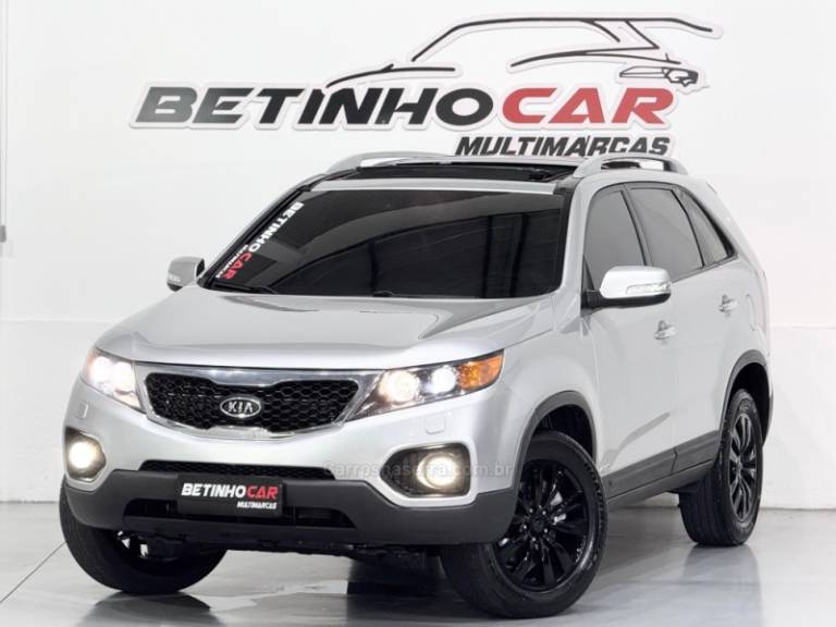 KIA MOTORS - SORENTO - 2011/2011 - Prata - R$ 69.900,00