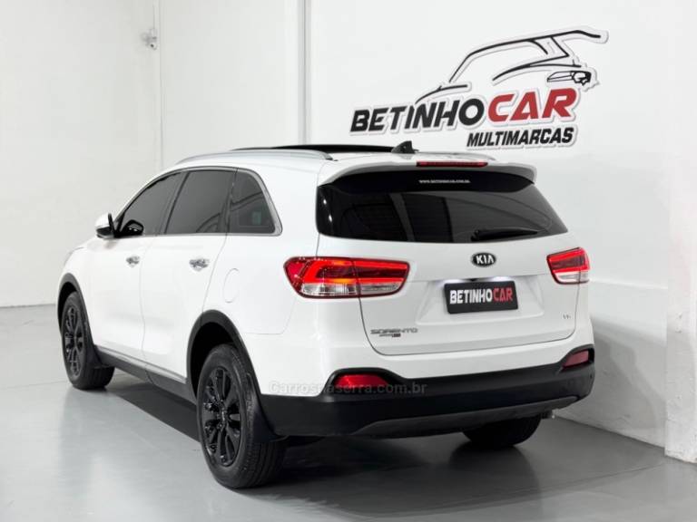 KIA MOTORS - SORENTO - 2016/2016 - Branca - R$ 124.900,00