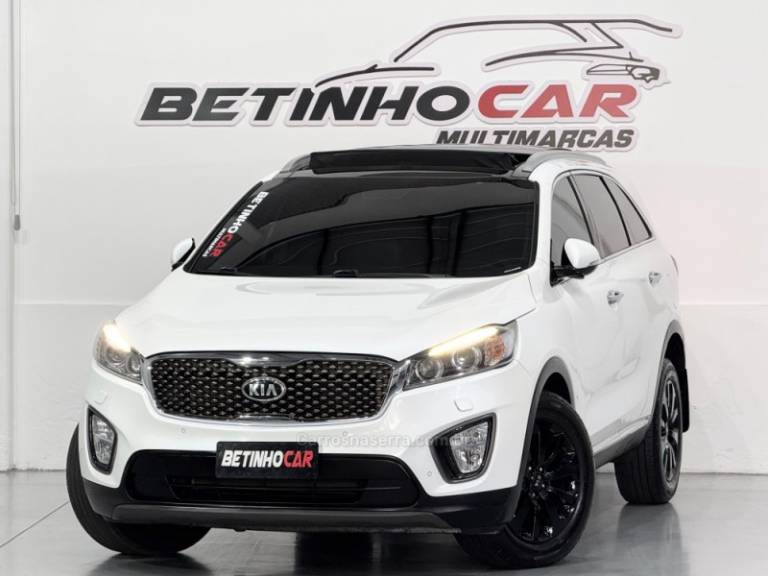 KIA MOTORS - SORENTO - 2016/2016 - Branca - R$ 124.900,00