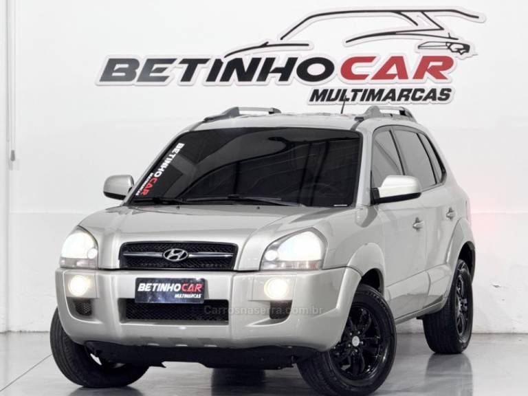 HYUNDAI - TUCSON - 2007/2008 - Prata - R$ 42.900,00