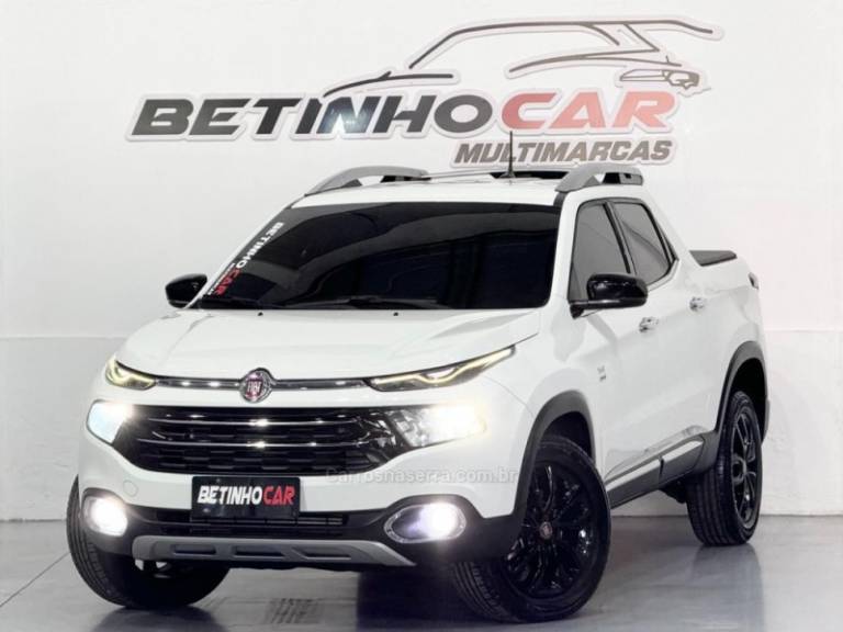 FIAT - TORO - 2018/2019 - Branca - R$ 125.900,00