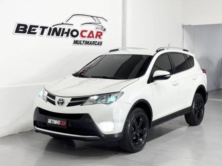 TOYOTA - RAV4 - 2014/2014 - Branca - R$ 95.900,00