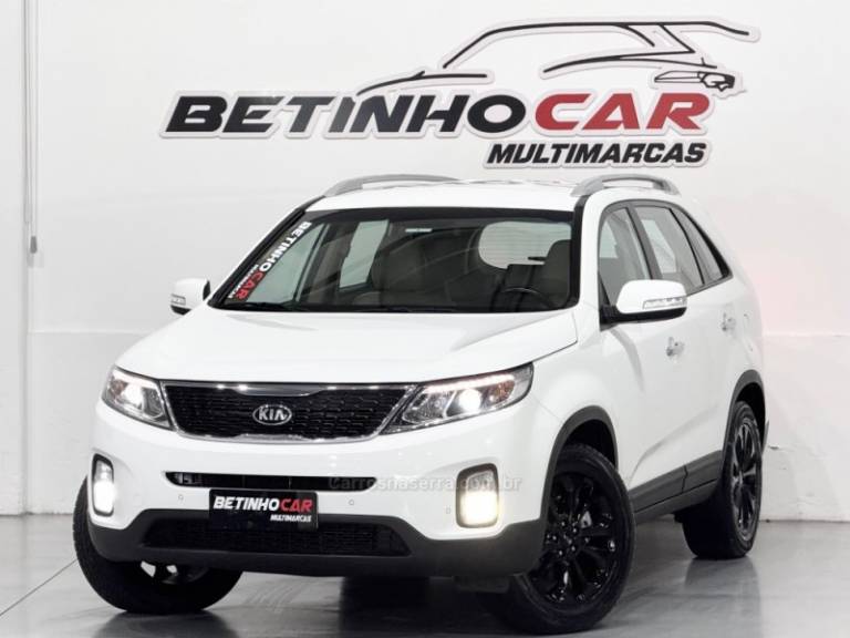 KIA MOTORS - SORENTO - 2014/2015 - Branca - R$ 79.900,00