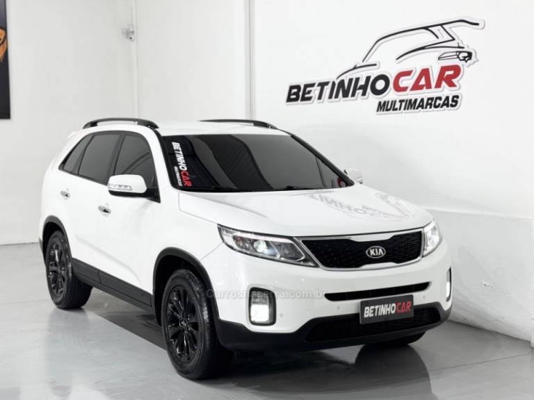 KIA MOTORS - SORENTO - 2013/2014 - Branca - R$ 74.900,00