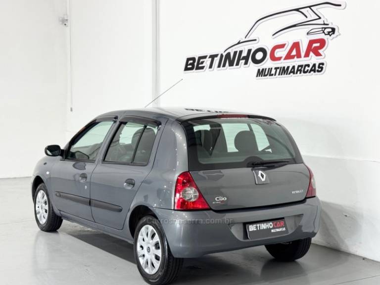 RENAULT - CLIO - 2010/2011 - Cinza - R$ 29.900,00