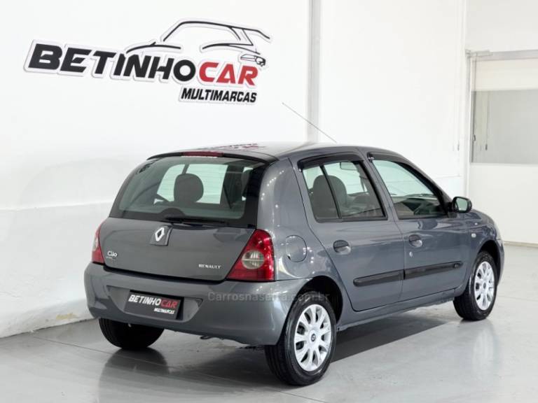 RENAULT - CLIO - 2010/2011 - Cinza - R$ 29.900,00