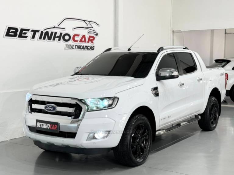 FORD - RANGER - 2018/2019 - Branca - R$ 169.900,00