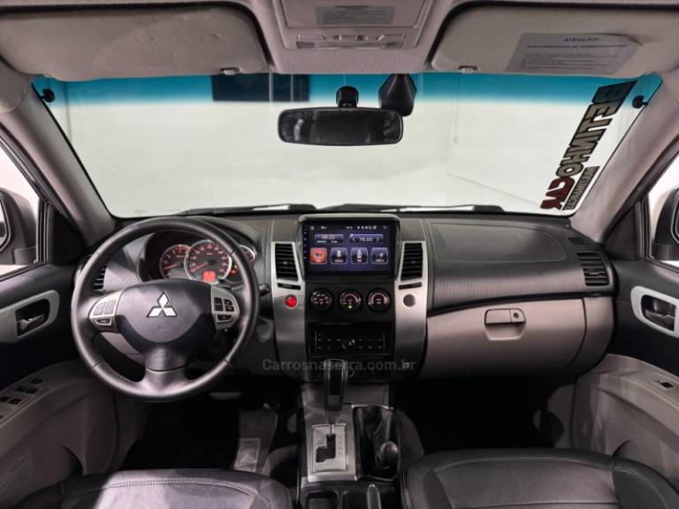 MITSUBISHI - PAJERO DAKAR - 2013/2013 - Preta - R$ 113.900,00