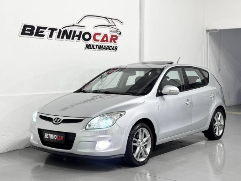 HYUNDAI - I30 - 2010/2011 - Prata - R$ 51.900,00