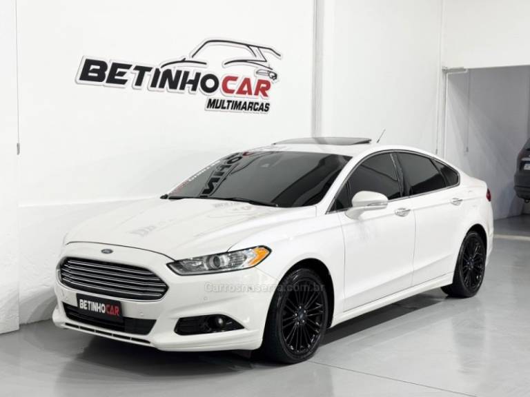 FORD - FUSION - 2012/2013 - Branca - R$ 82.900,00