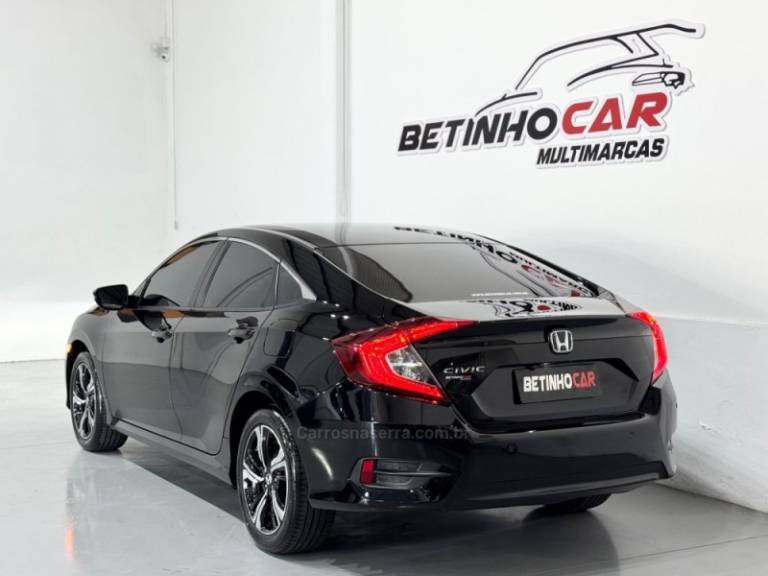 HONDA - CIVIC - 2016/2017 - Preta - R$ 108.900,00