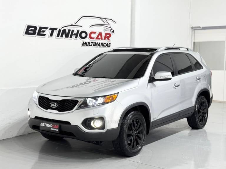 KIA MOTORS - SORENTO - 2011/2011 - Prata - R$ 69.900,00