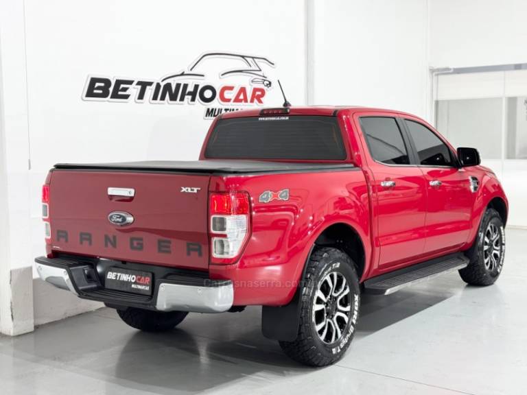 FORD - RANGER - 2019/2020 - Vermelha - R$ 179.900,00