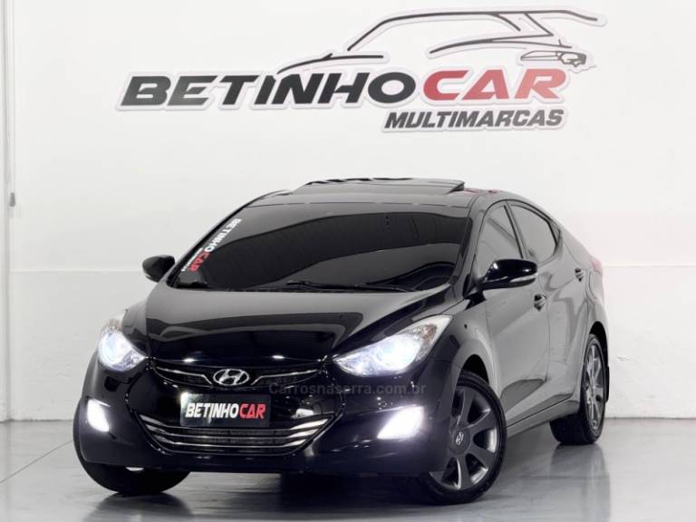 HYUNDAI - ELANTRA - 2012/2013 - Preta - R$ 71.900,00