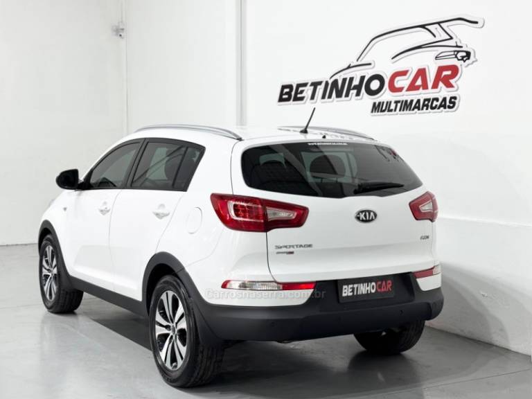 KIA MOTORS - SPORTAGE - 2013/2013 - Branca - R$ 75.900,00