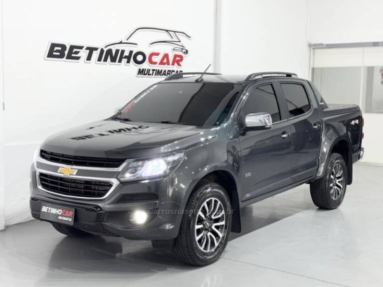 CHEVROLET - S10 - 2018/2019 - Cinza - R$ 179.900,00