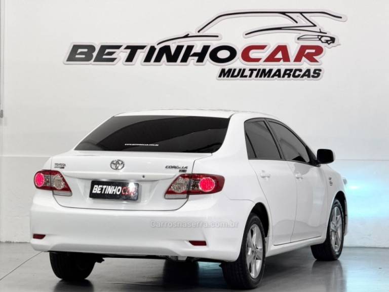 TOYOTA - COROLLA - 2012/2013 - Branca - R$ 67.900,00