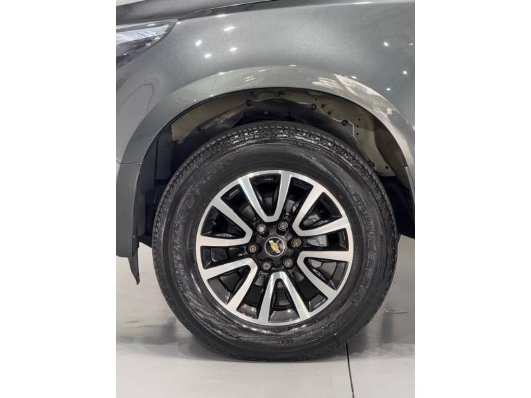 CHEVROLET - S10 - 2018/2019 - Cinza - R$ 179.900,00