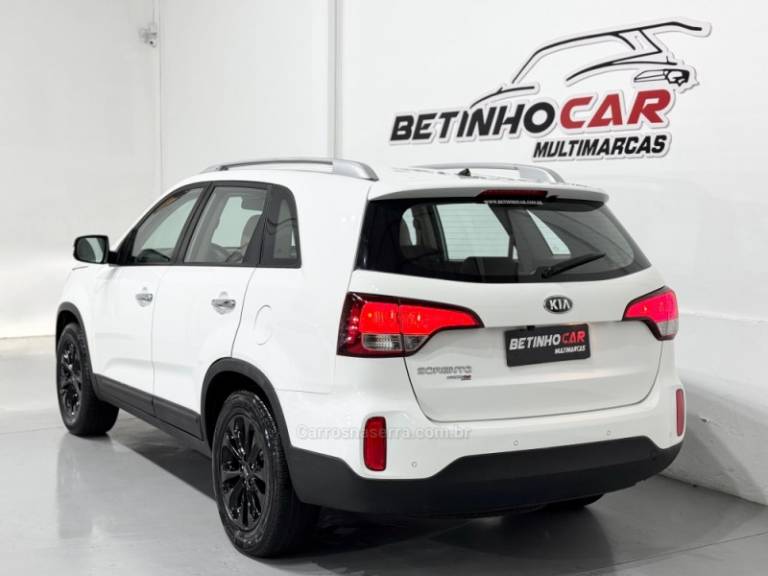 KIA MOTORS - SORENTO - 2014/2015 - Branca - R$ 79.900,00