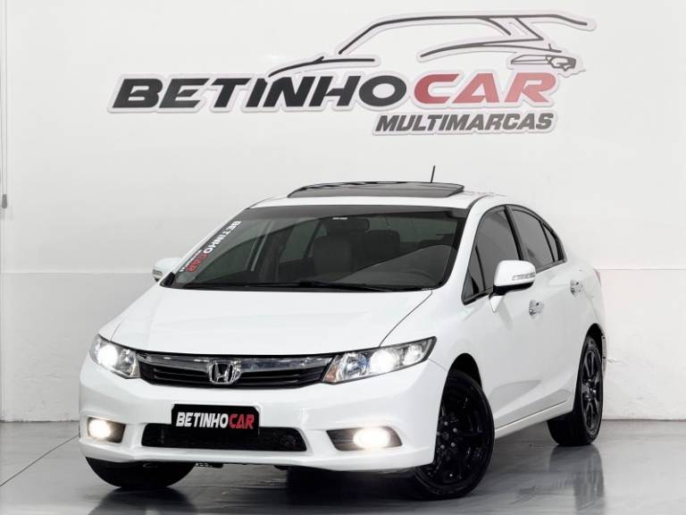 HONDA - CIVIC - 2013/2014 - Branca - R$ 81.900,00