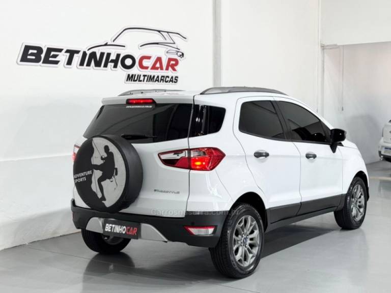 FORD - ECOSPORT - 2012/2013 - Branca - R$ 59.900,00