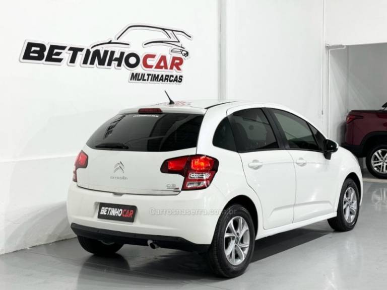 CITROËN - C3 - 2015/2016 - Branca - R$ 46.900,00