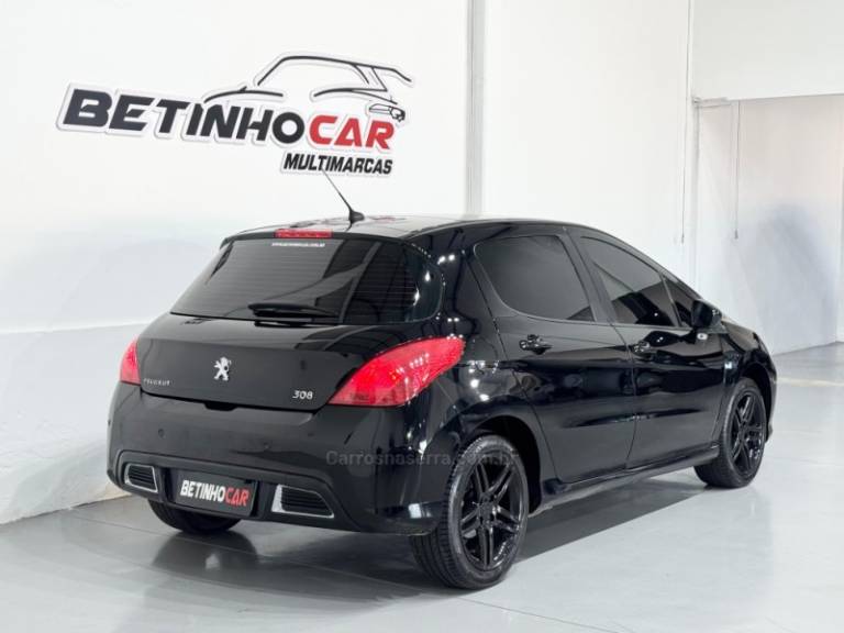 PEUGEOT - 308 - 2012/2013 - Preta - R$ 43.900,00