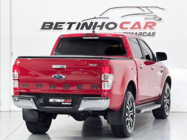 FORD - RANGER - 2019/2020 - Vermelha - R$ 179.900,00