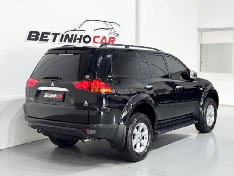 MITSUBISHI - PAJERO DAKAR - 2013/2013 - Preta - R$ 113.900,00