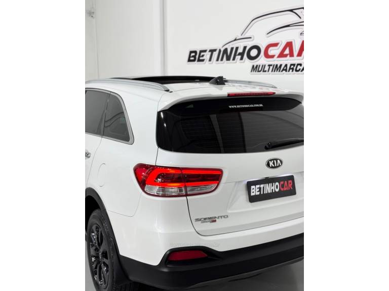 KIA MOTORS - SORENTO - 2016/2016 - Branca - R$ 124.900,00