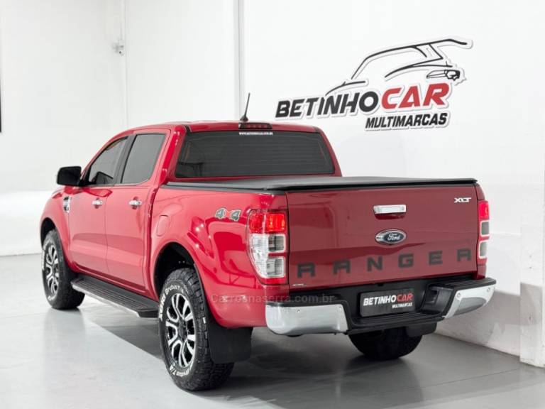 FORD - RANGER - 2019/2020 - Vermelha - R$ 179.900,00