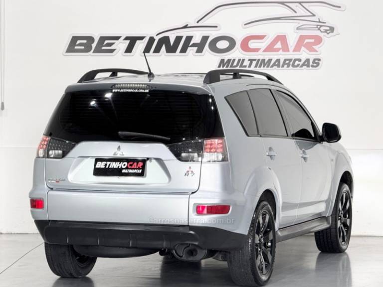 MITSUBISHI - OUTLANDER - 2013/2013 - Prata - R$ 69.900,00