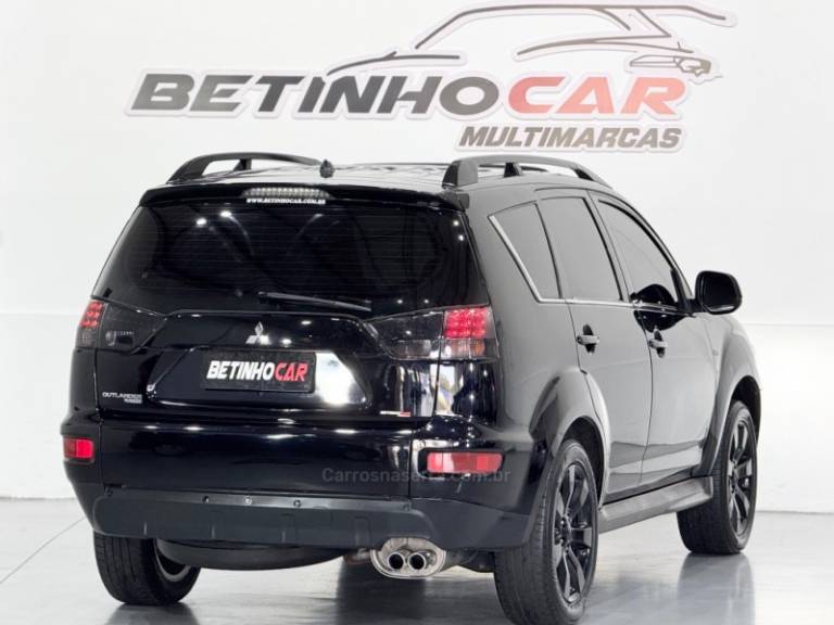 MITSUBISHI - OUTLANDER - 2011/2012 - Preta - R$ 65.900,00